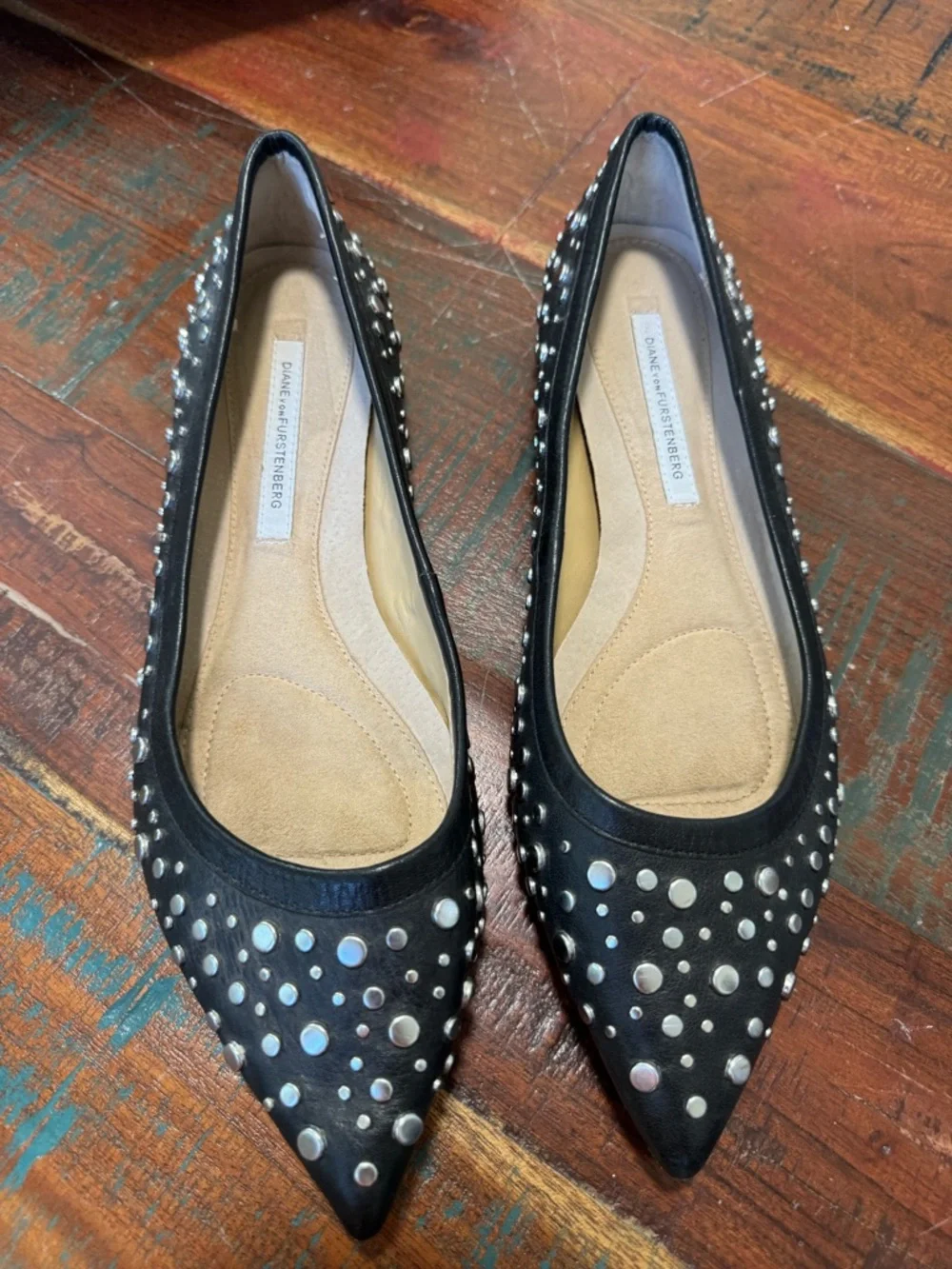 Diane Von Furstenberg Alina Silver Studded Pumps Pointed Toe Size 9 1/2
